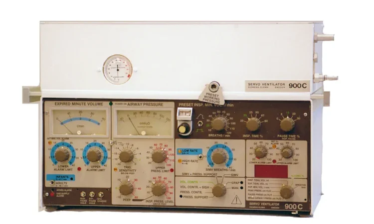 Servo ventilator 900C